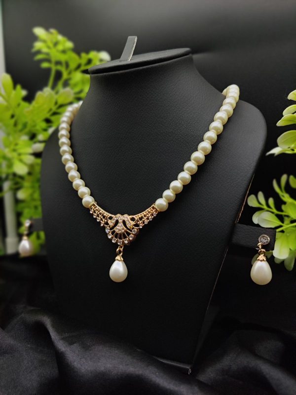 Imported Regal Pearl Embrace Necklace Set With Elegant Drop Design ✨ | Best Quality Necklace For Girls & Women | Artificial Jewellery ₨951